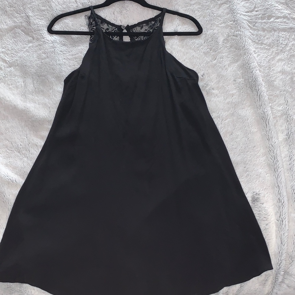 Black Lulu’s dress